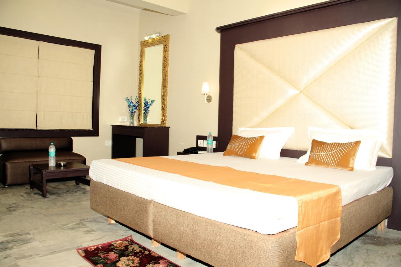 Hotel Gathbandhan Agra  Exterior photo